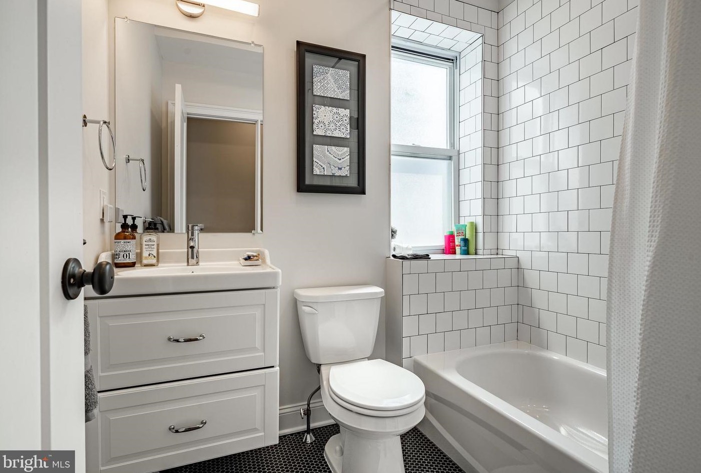 227 Wendover St, Philadelphia PA  19128-5041 exterior