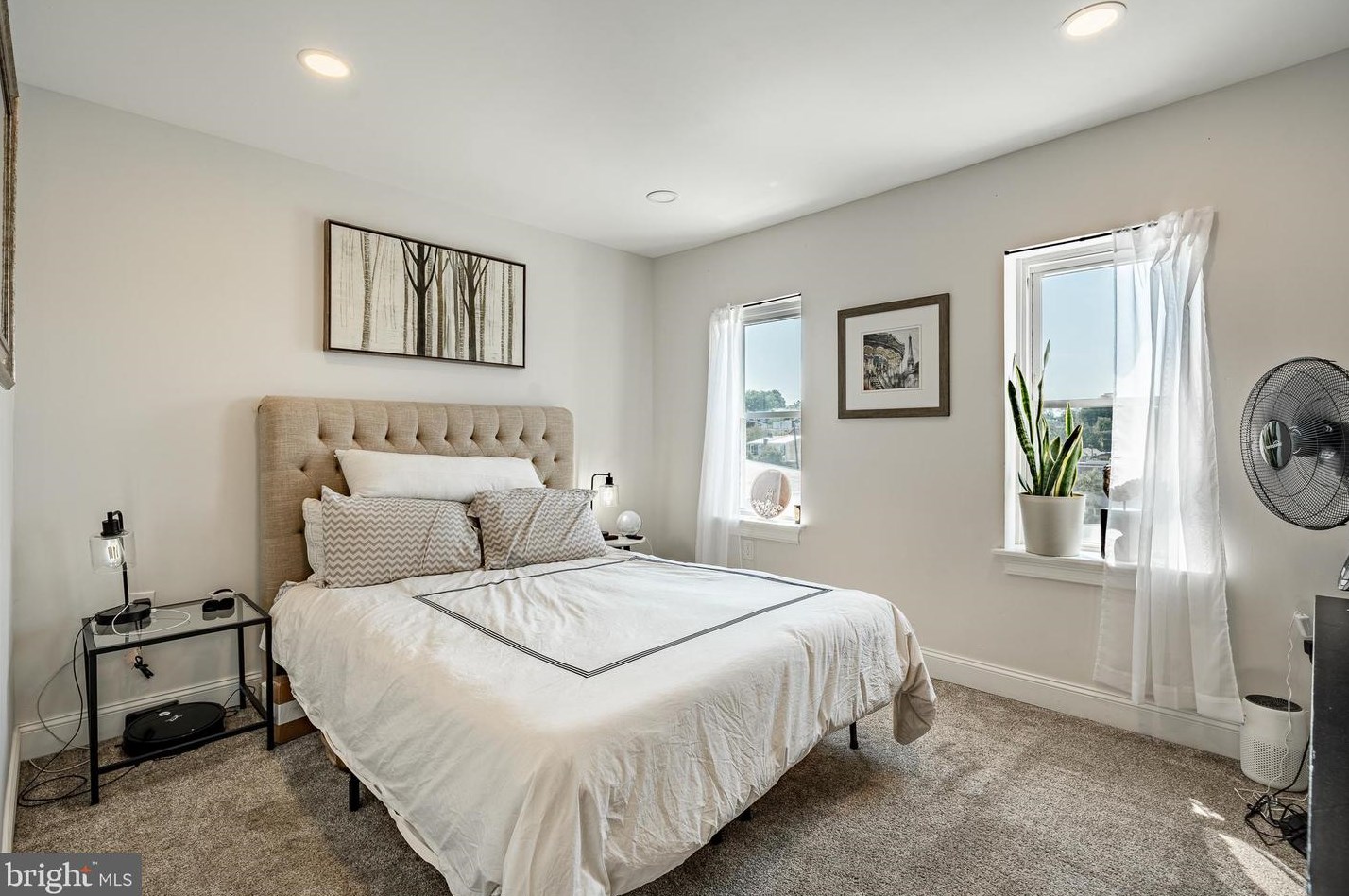 227 Wendover St, Philadelphia PA  19128-5041 exterior