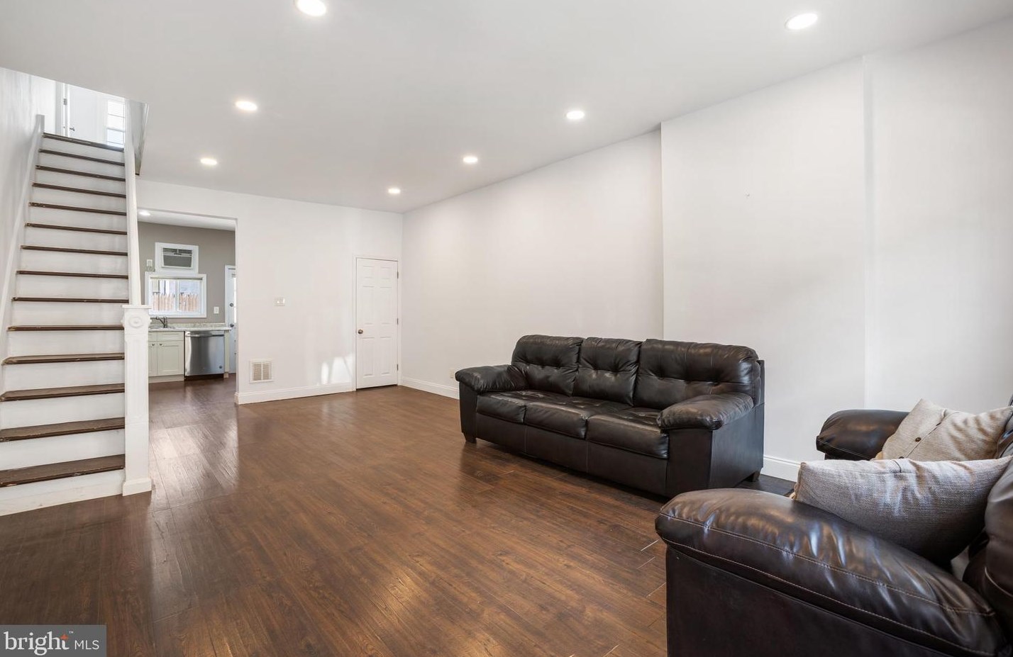 2432 Chadwick St, Philadelphia PA  19132-4446 exterior
