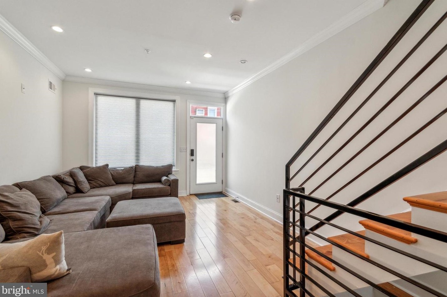 2120 Mountain St, Philadelphia PA  19145-1306 exterior