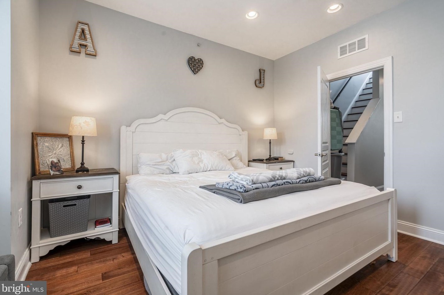 2323 Thompson St, Philadelphia PA  19125-3628 exterior