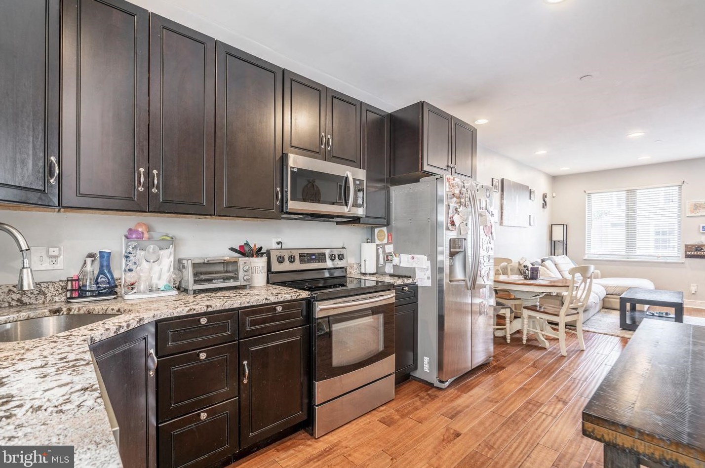 2323 Thompson St, Philadelphia PA  19125-3628 exterior