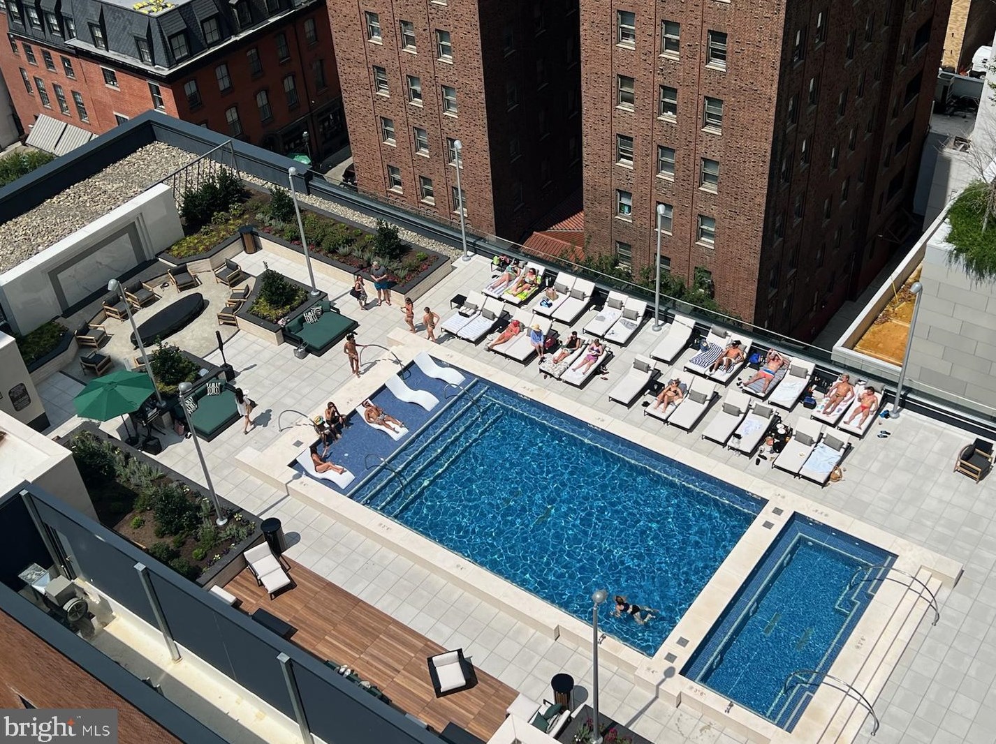 1911 Walnut St, Philadelphia PA  19103-4609 exterior