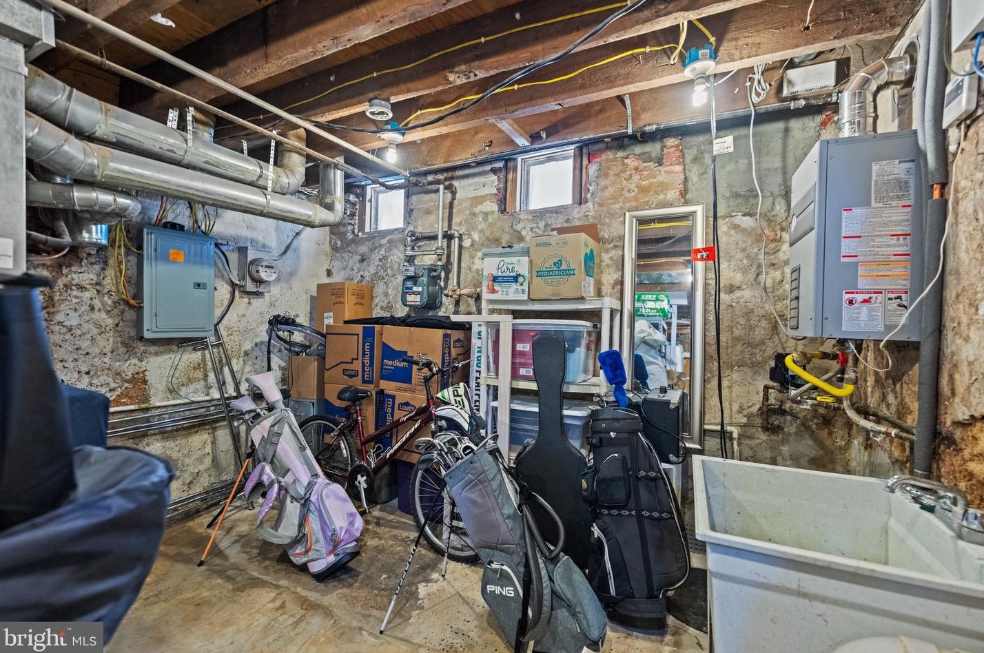 1354 Susquehanna Ave, Philadelphia PA  19122-1118 exterior