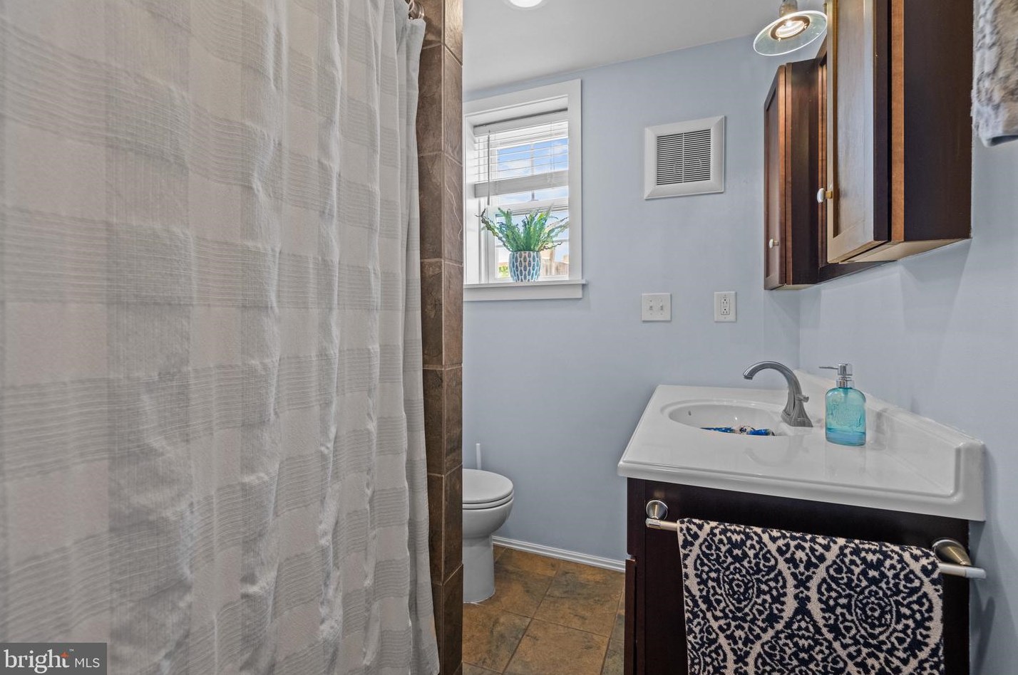 1354 Susquehanna Ave, Philadelphia PA  19122-1118 exterior