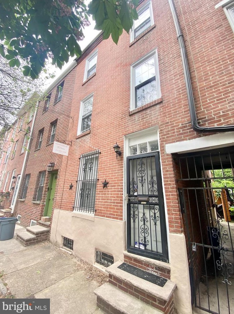1517 Rodman St, Philadelphia PA  19146-1628 exterior