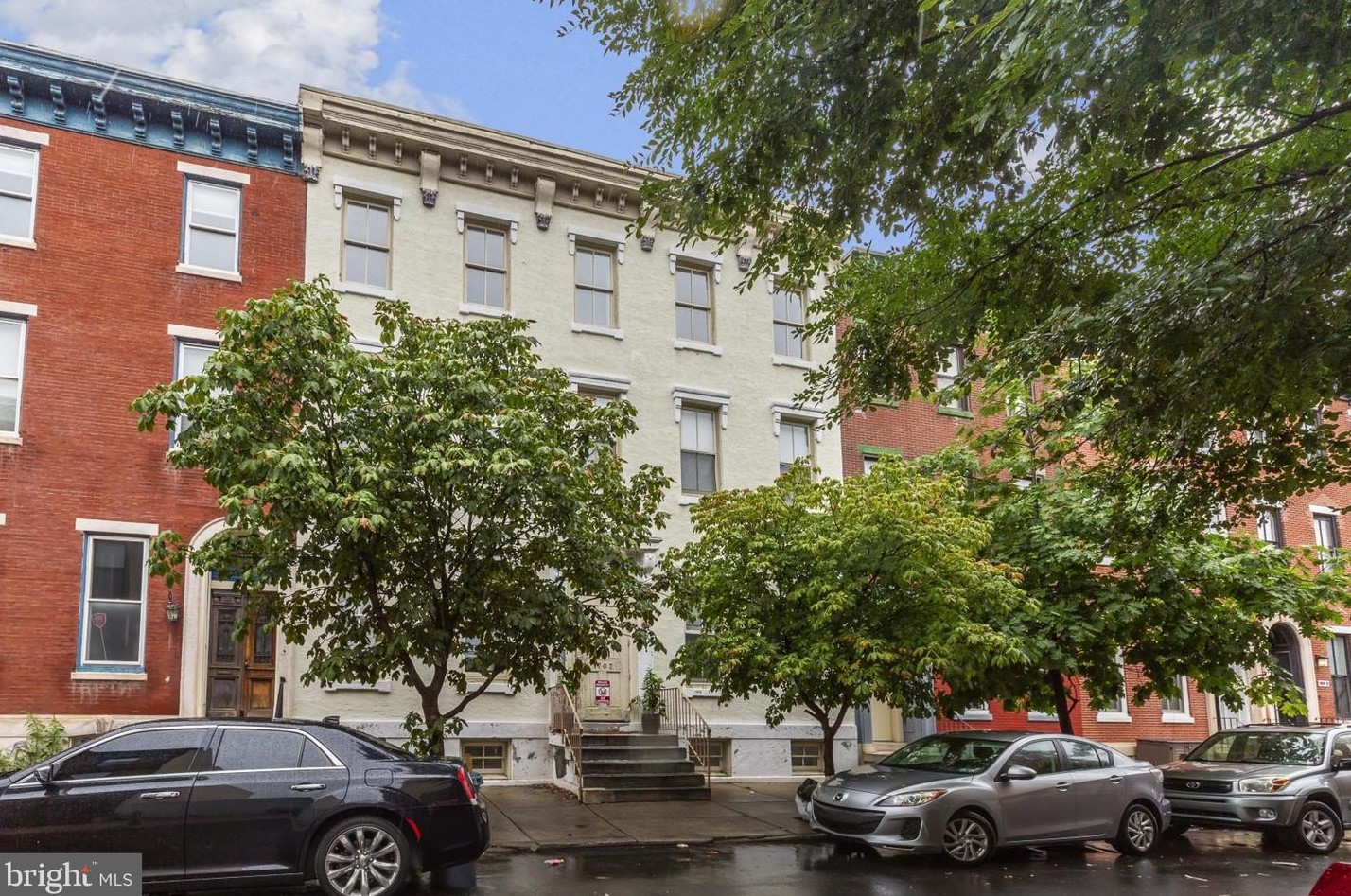 1707 Mount Vernon St, Philadelphia PA  19130-3327 exterior
