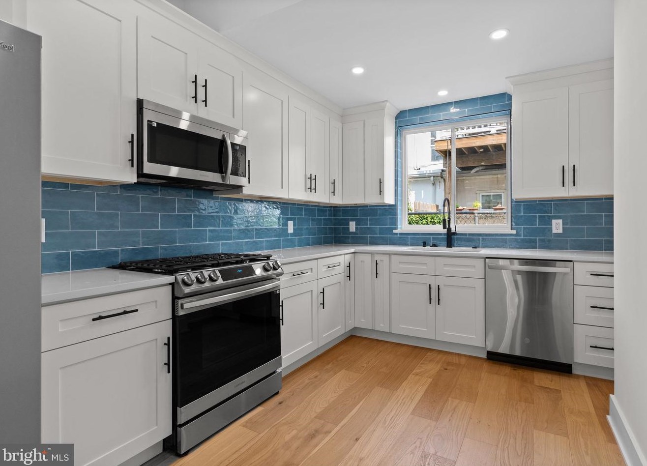 837 Mercer St, Philadelphia PA  19125-3518 exterior