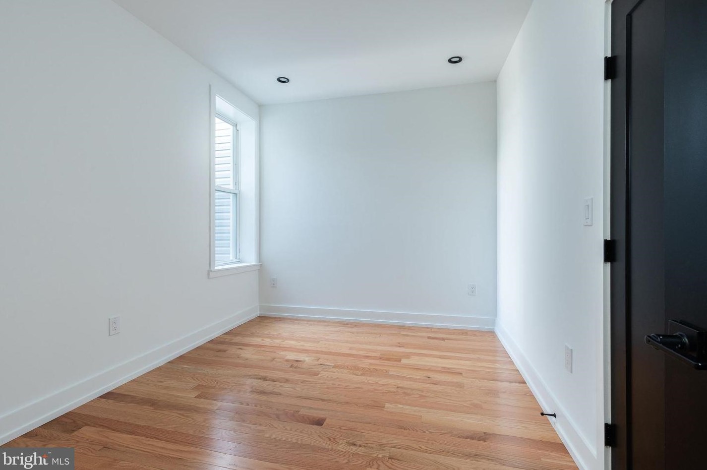 202 Ripka St, Philadelphia PA  19127-1104 exterior