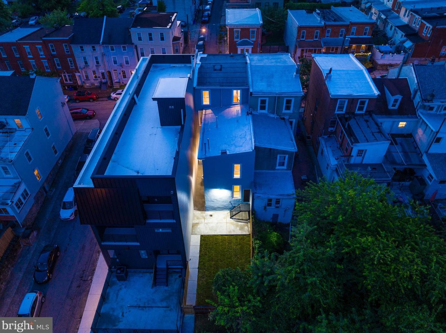 202 Ripka St, Philadelphia PA  19127-1104 exterior