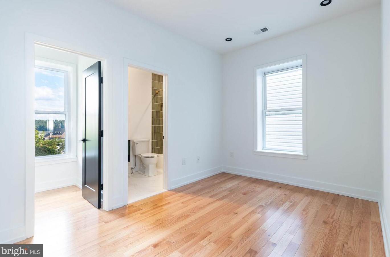 202 Ripka St, Philadelphia PA  19127-1104 exterior