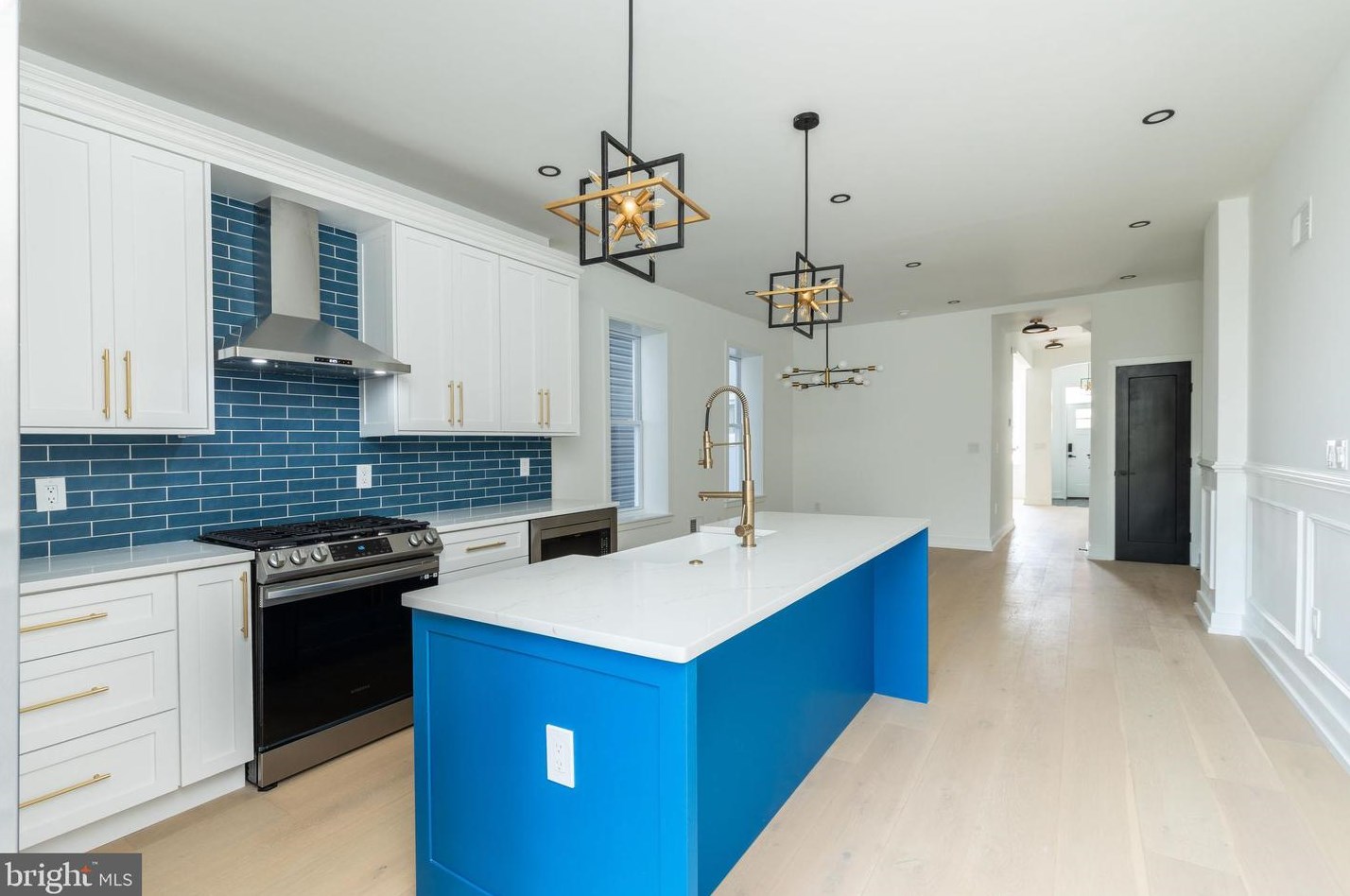 202 Ripka St, Philadelphia PA  19127-1104 exterior