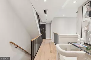 338 S Hicks St, Philadelphia, PA 19102 - Photo 37