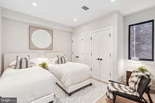 338 S Hicks St, Philadelphia, PA 19102 - Photo 39