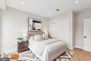 338 S Hicks St, Philadelphia, PA 19102 - Photo 33