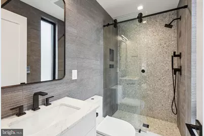 338 S Hicks Street, Philadelphia, PA 19102 - Photo 35