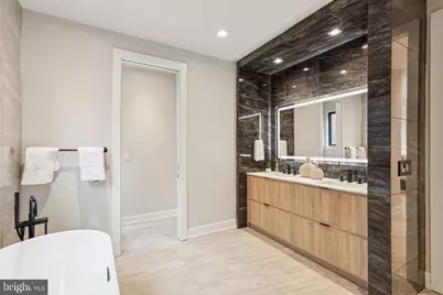 338 S Hicks Street, Philadelphia, PA 19102 - Photo 21