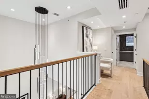 338 S Hicks St, Philadelphia, PA 19102 - Photo 31