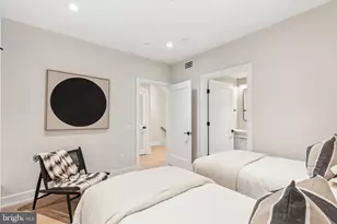 338 S Hicks St, Philadelphia, PA 19102 - Photo 41