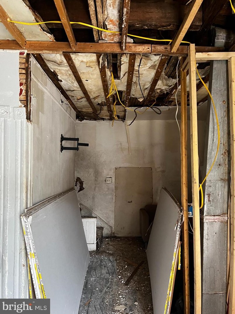 5027 Ogden St, Philadelphia PA 19104-1508 exterior