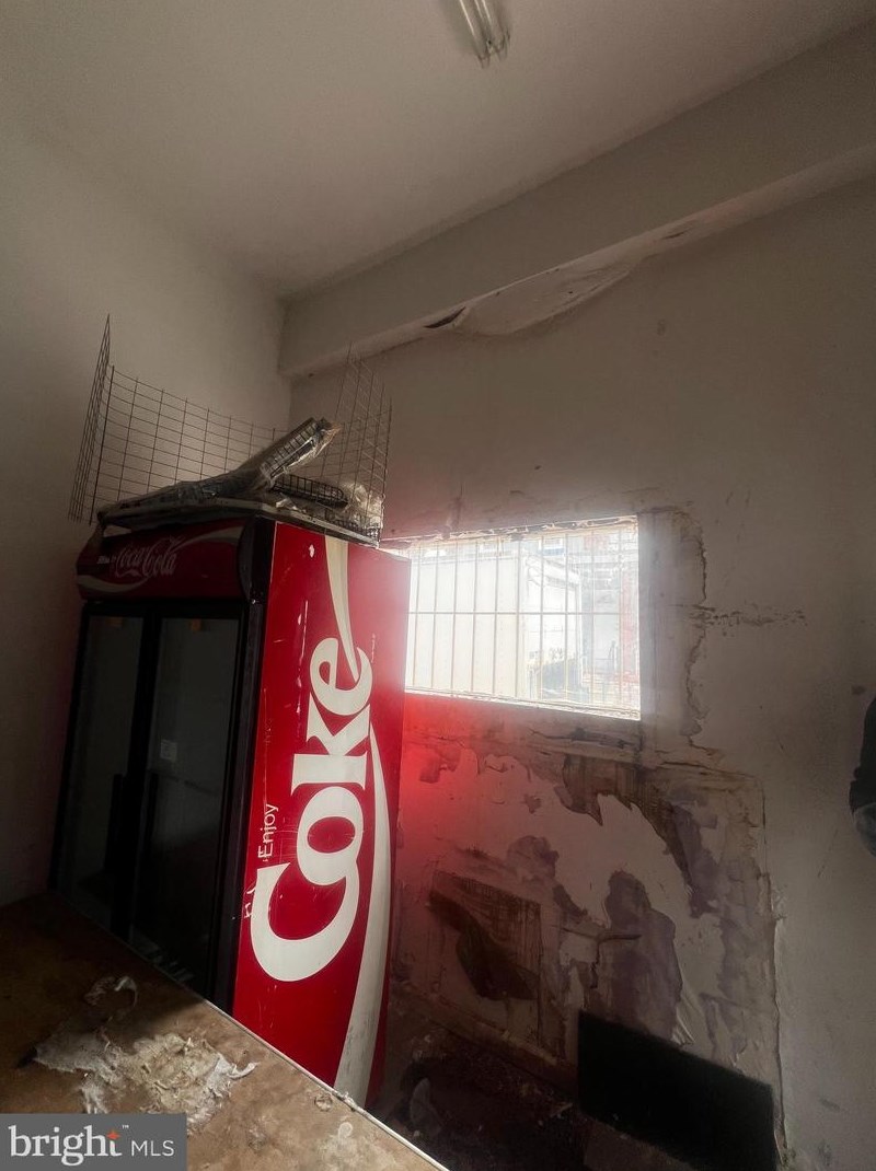 5027 Ogden St, Philadelphia PA 19104-1508 exterior