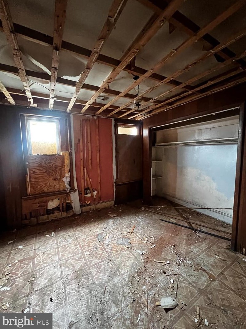 5027 Ogden St, Philadelphia PA 19104-1508 exterior