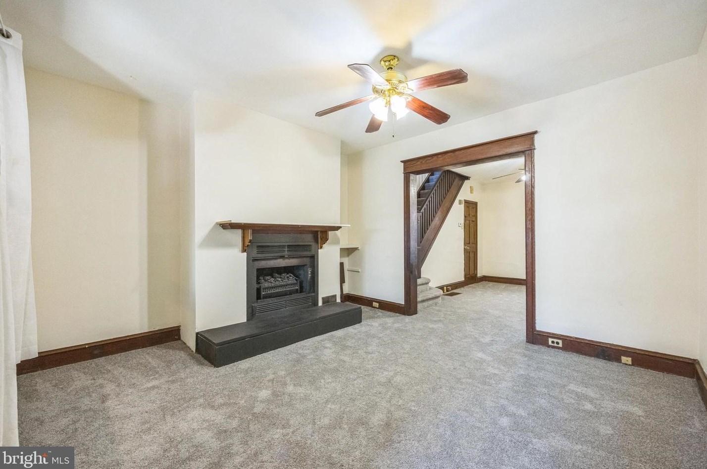 4412 Van Kirk St, Philadelphia PA 19135-4035 exterior