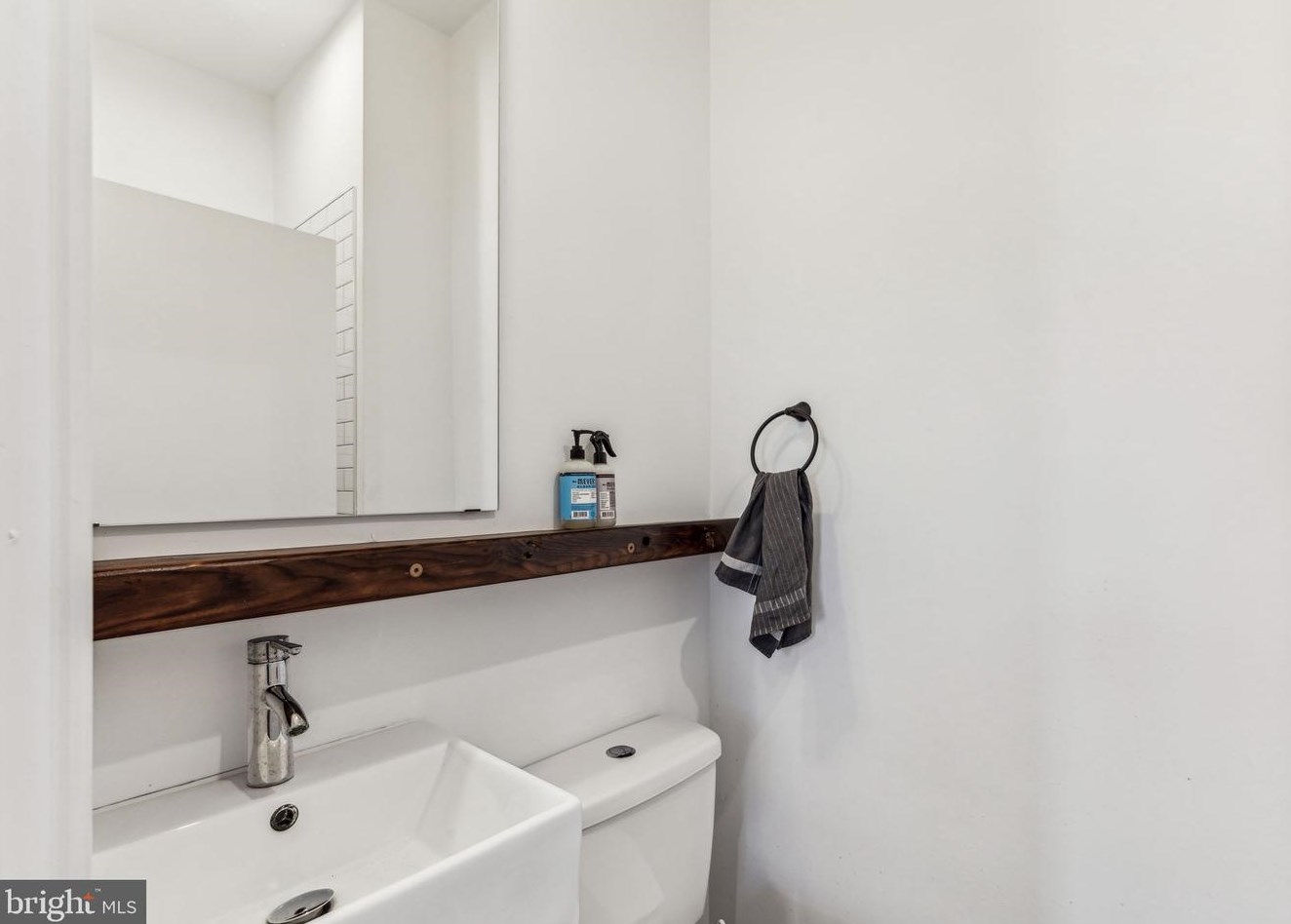 3801 Poplar St, Philadelphia PA 19123-1342 exterior