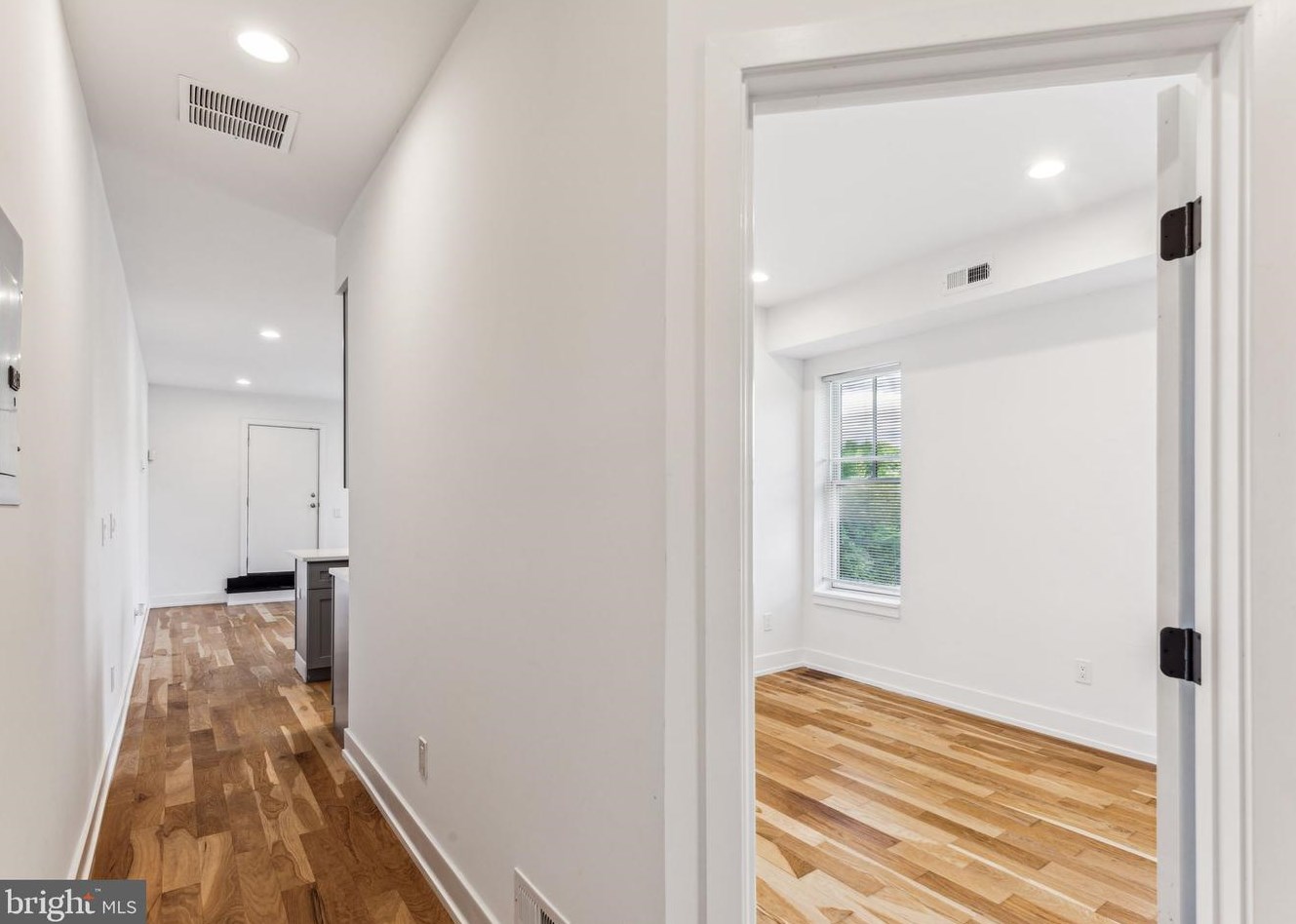 3801 Poplar St, Philadelphia PA 19123-1342 exterior