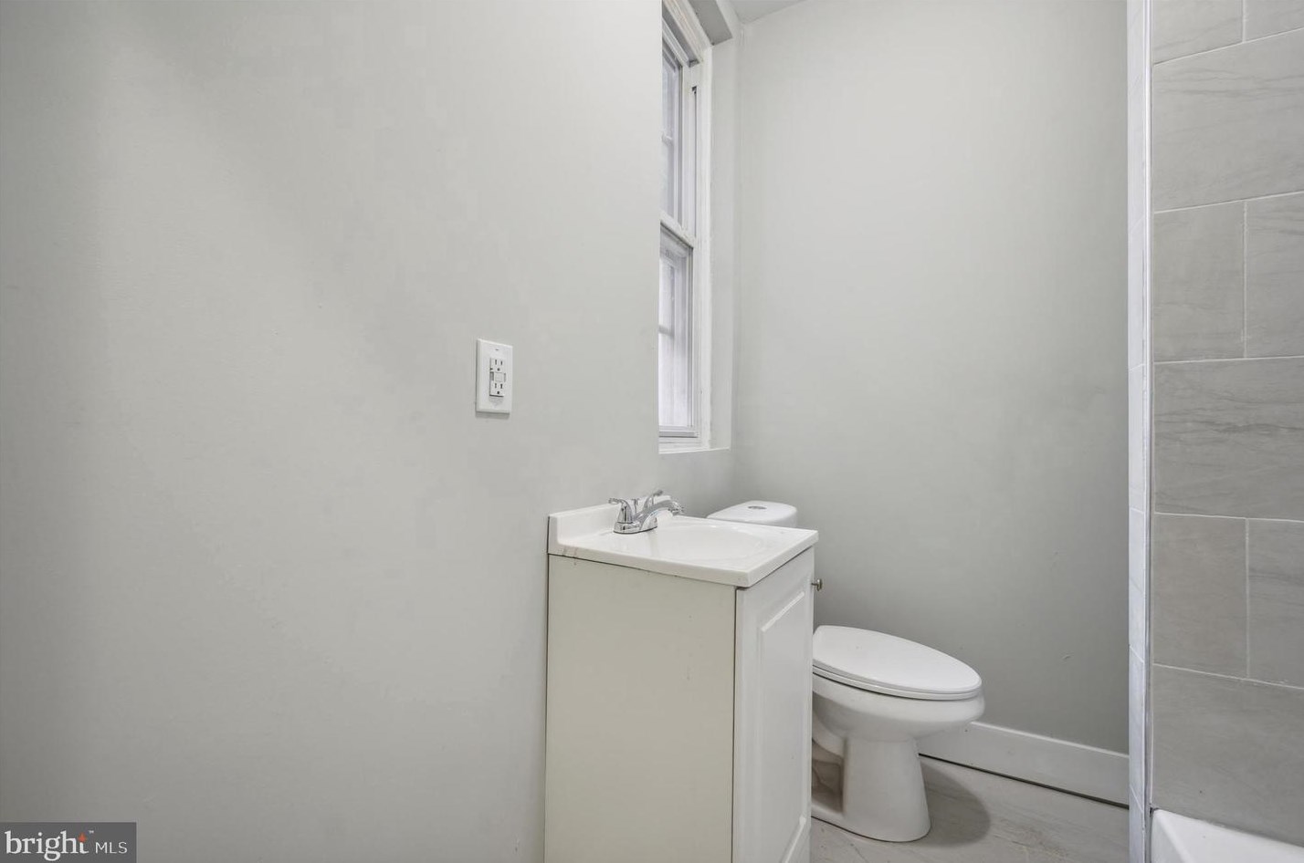 5729 Pine St, Philadelphia PA  19143-1215 exterior