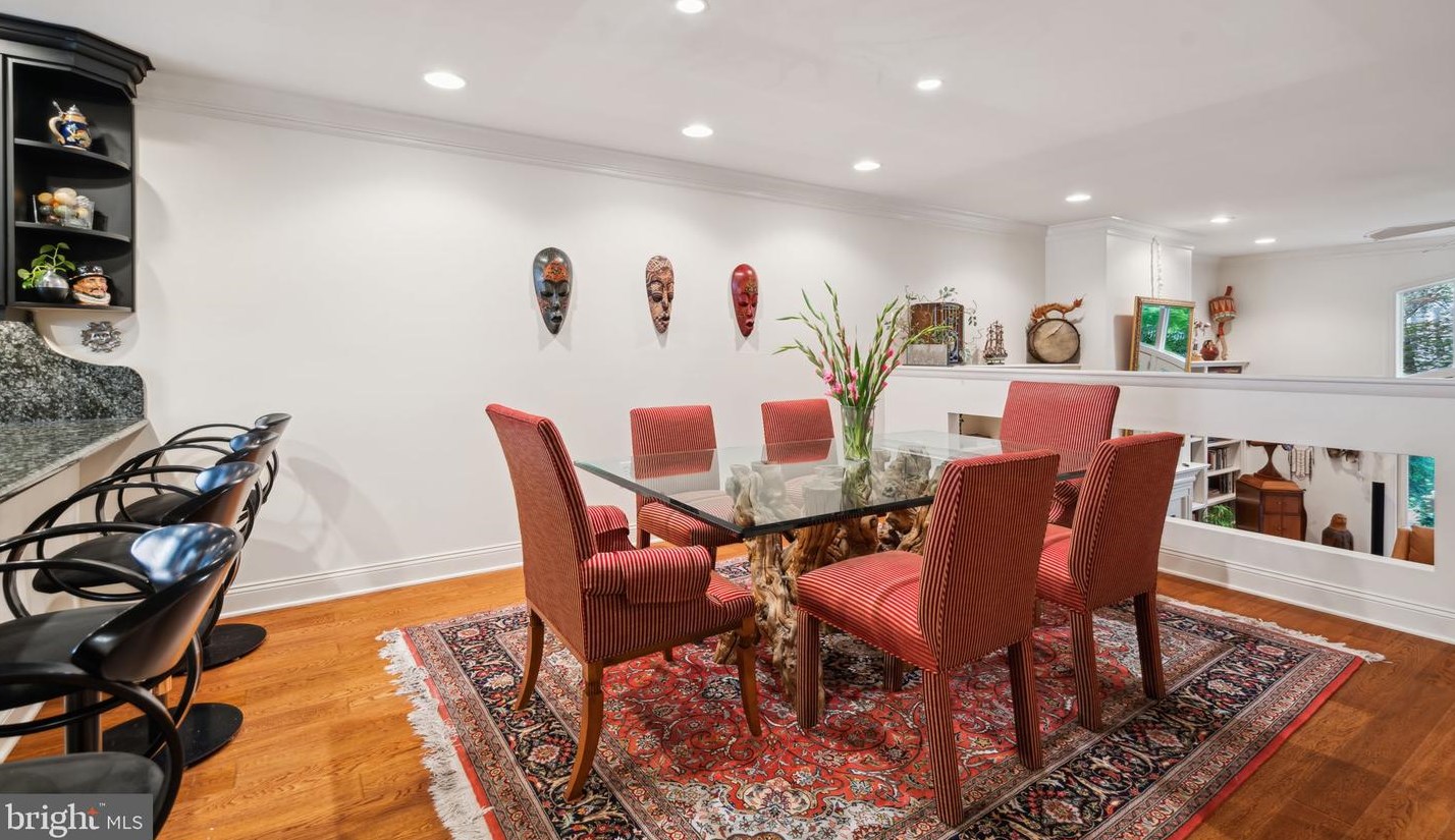 2040 Wallace St, Philadelphia PA 19104-1425 exterior