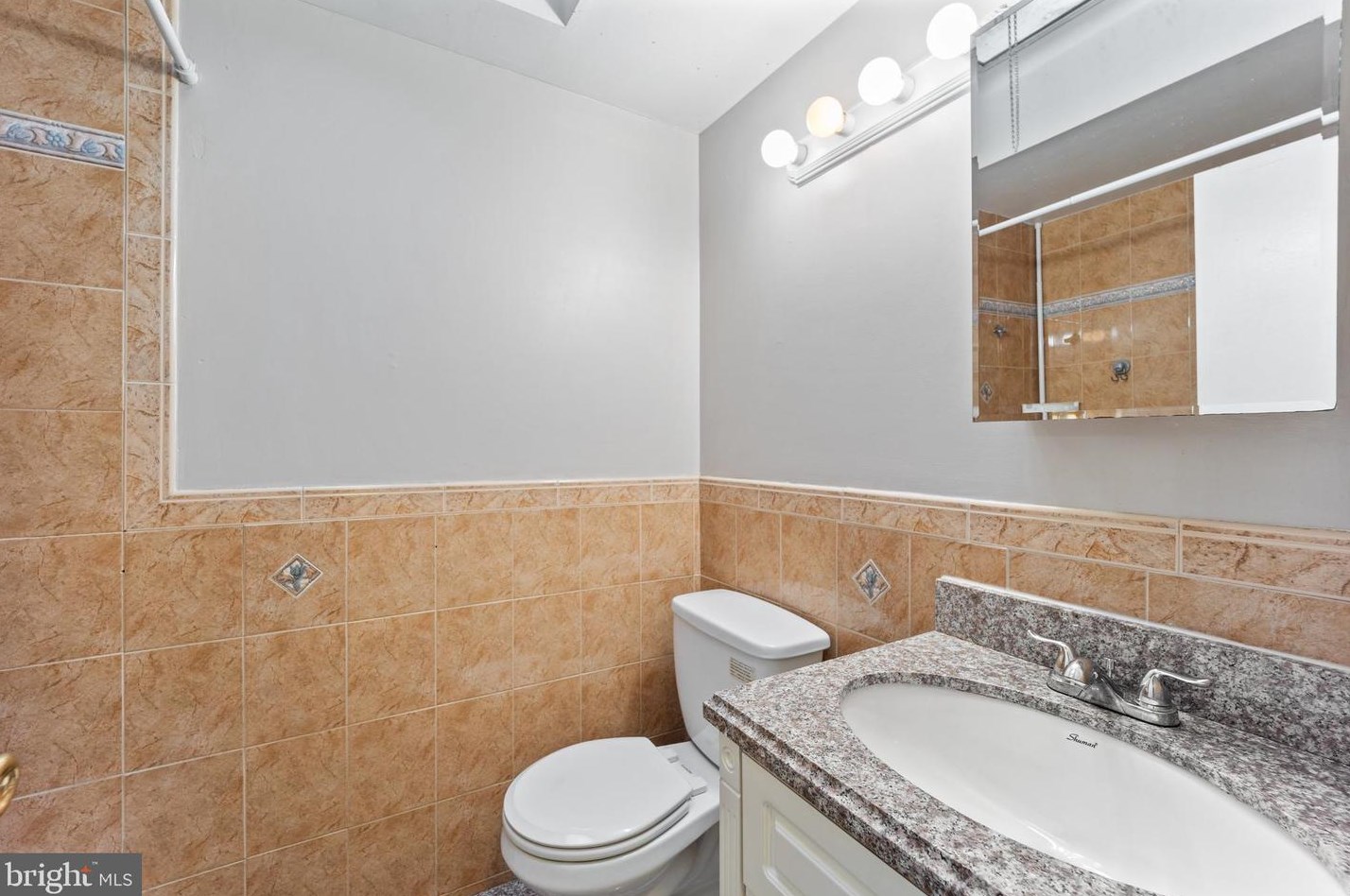 12437 Sweet Briar Rd, Philadelphia PA 19154-1317 exterior