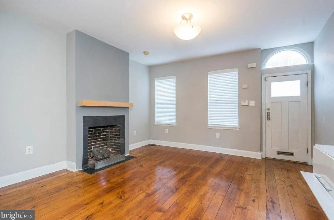 1026 Lawrence St, Philadelphia PA  19123-1418 exterior