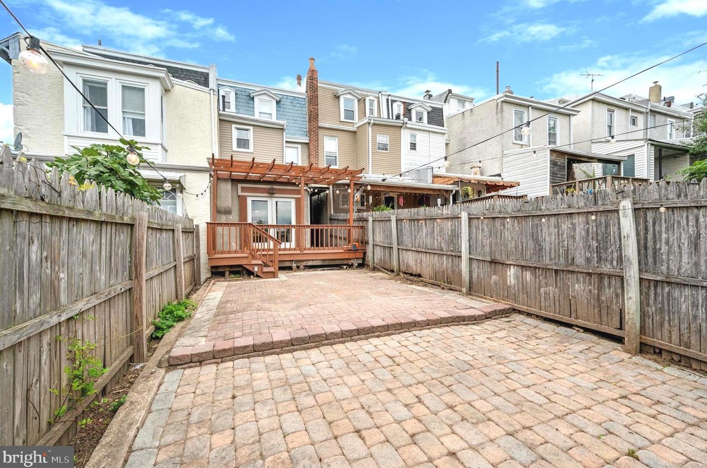 213 Wendover St, Philadelphia PA 19128-5040 exterior