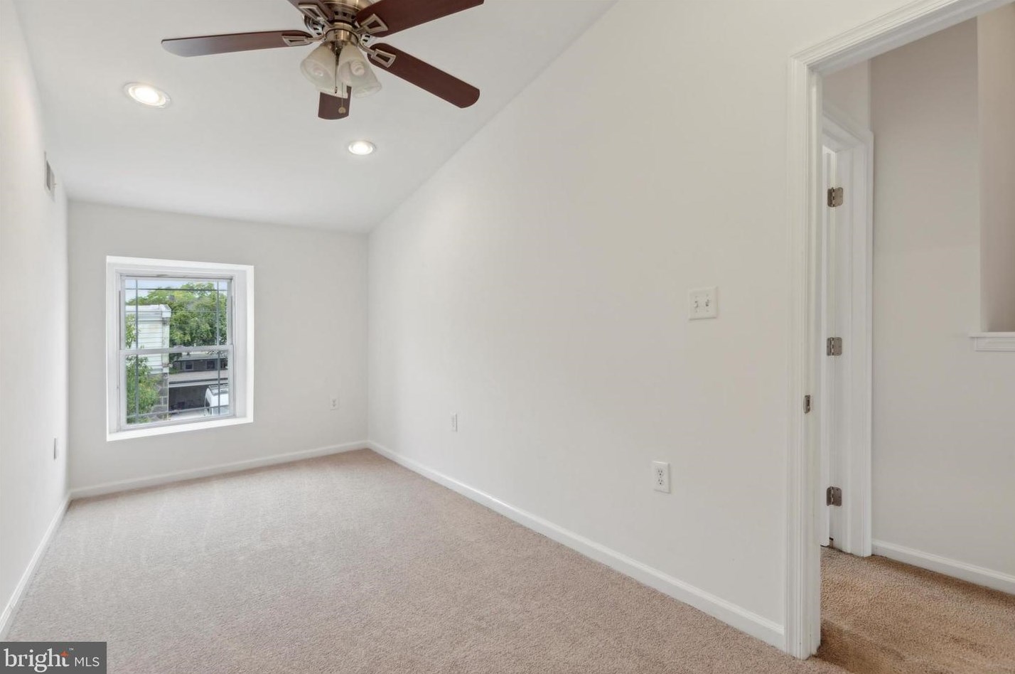 119 Seville St, Philadelphia PA 19127-1811 exterior