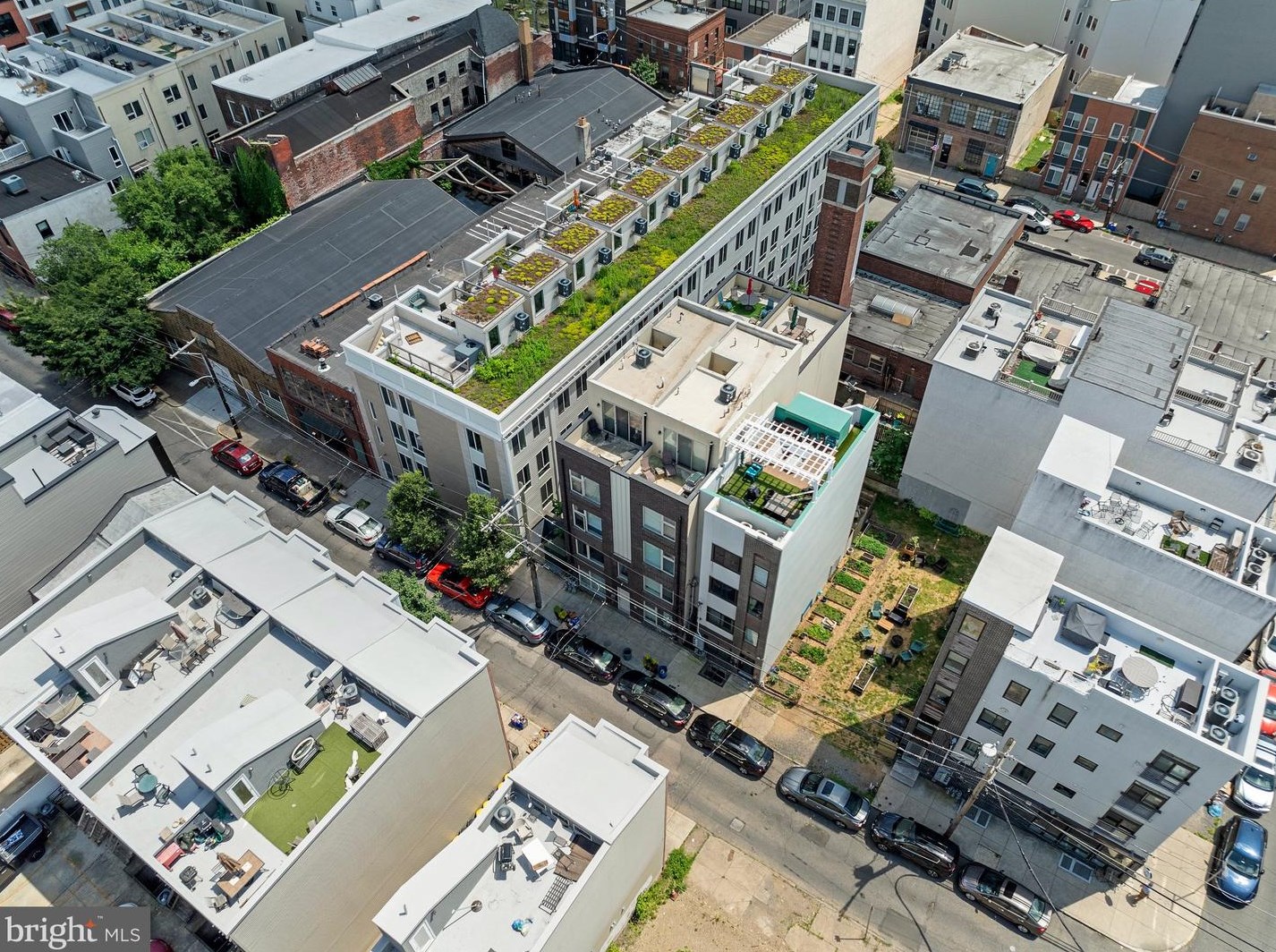 1538 Ogden St, Philadelphia PA 19130-2207 exterior