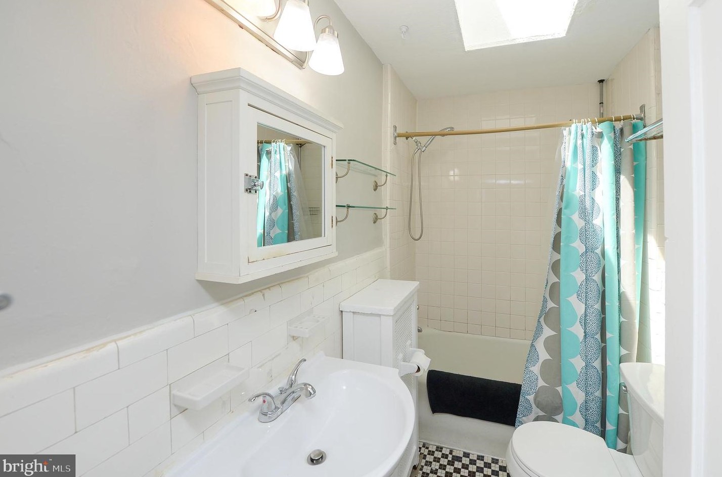 3525 Vaux St, Philadelphia PA 19129-1447 exterior