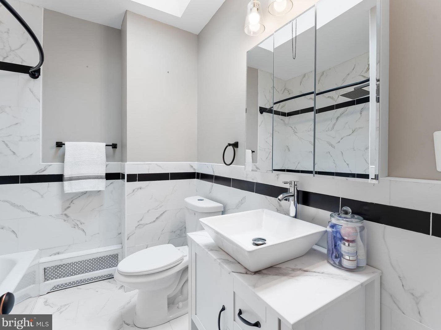 1926 Sparks St, Philadelphia PA 19120-1421 exterior