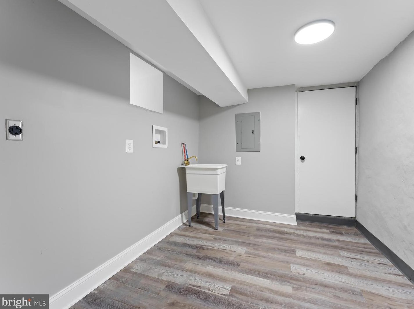 1926 Sparks St, Philadelphia PA 19120-1421 exterior