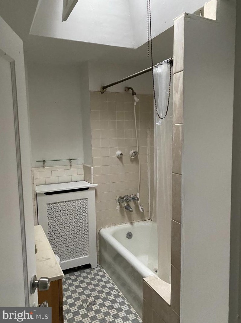 485 Sanger St, Philadelphia PA 19120-1727 exterior