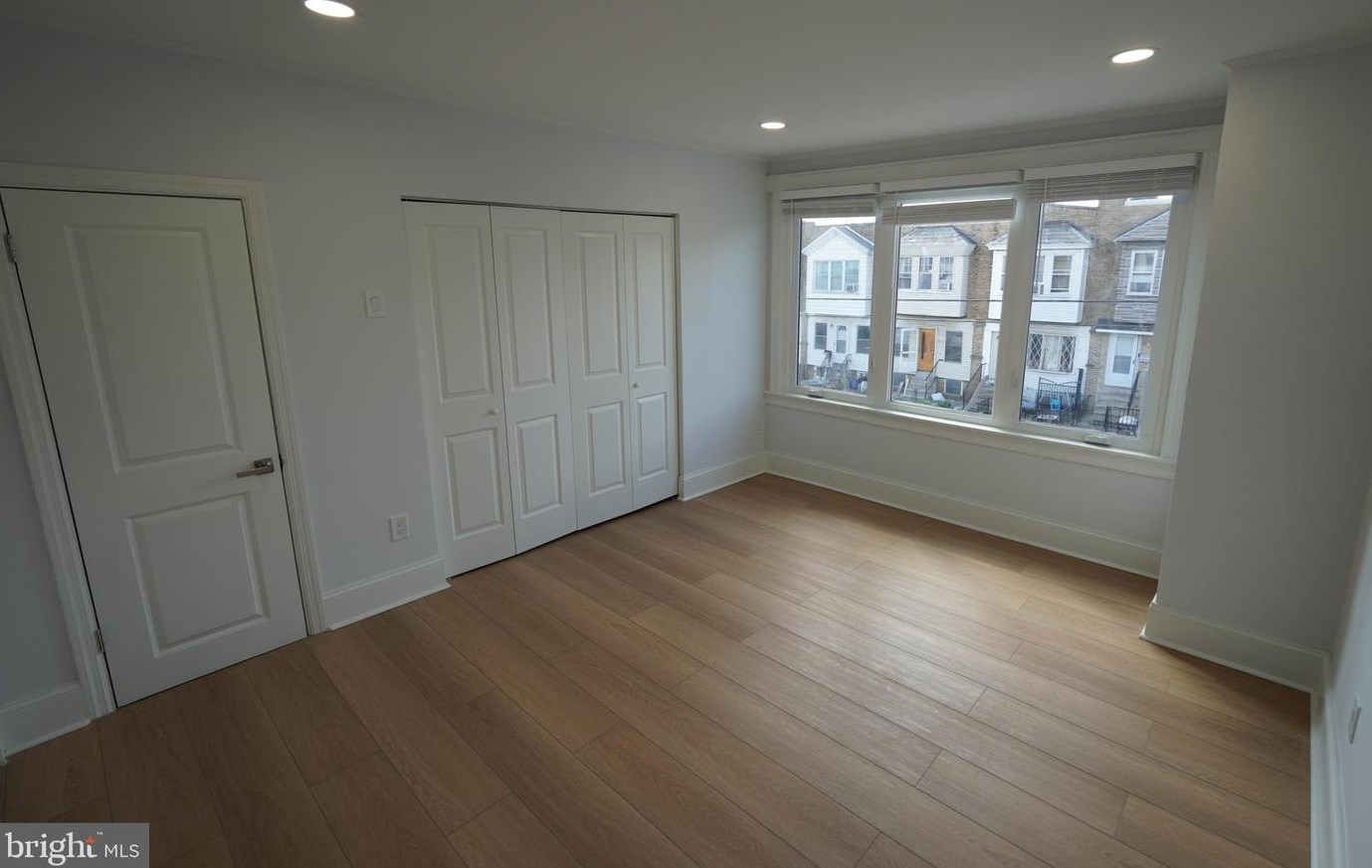 2129 Sanger St, Philadelphia PA 19124-1106 exterior