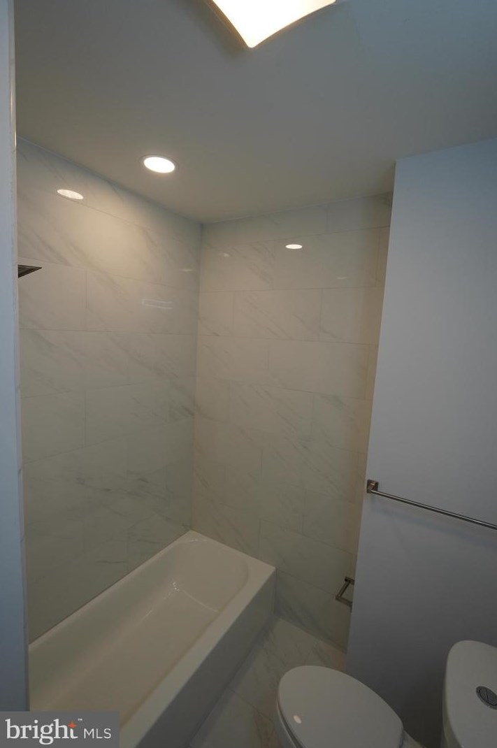 2129 Sanger St, Philadelphia PA 19124-1106 exterior