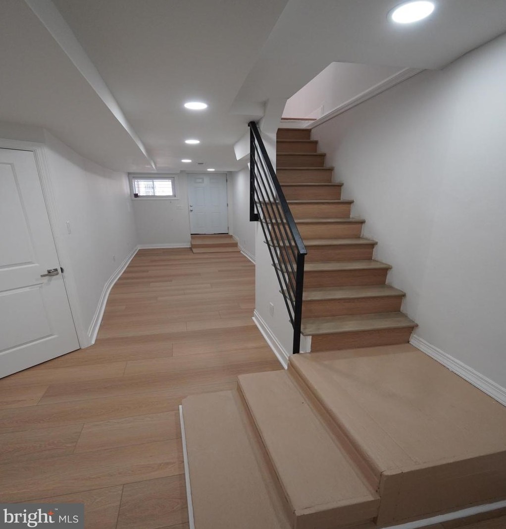 2129 Sanger St, Philadelphia PA 19124-1106 exterior