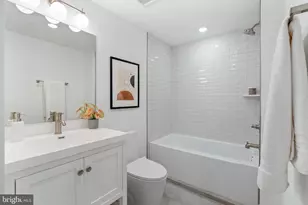 825 Bainbridge St, Philadelphia, PA 19147 - Photo 15