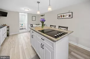 1019 Lombard St, Philadelphia, PA 19147 - Photo 13