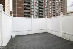 1501 Locust St, Philadelphia, PA 19102 - Photo 11