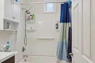 2410 Wharton St, Philadelphia, PA 19146 - Photo 37