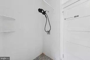 2410 Wharton St, Philadelphia, PA 19146 - Photo 19