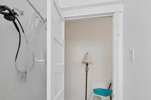 2410 Wharton St, Philadelphia, PA 19146 - Photo 41