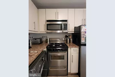 219 S 18th Street #703, Philadelphia, PA 19103 - Photo 9